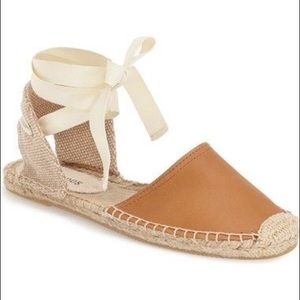 NWOT Soludos Tan Tie Espadrilles Flats